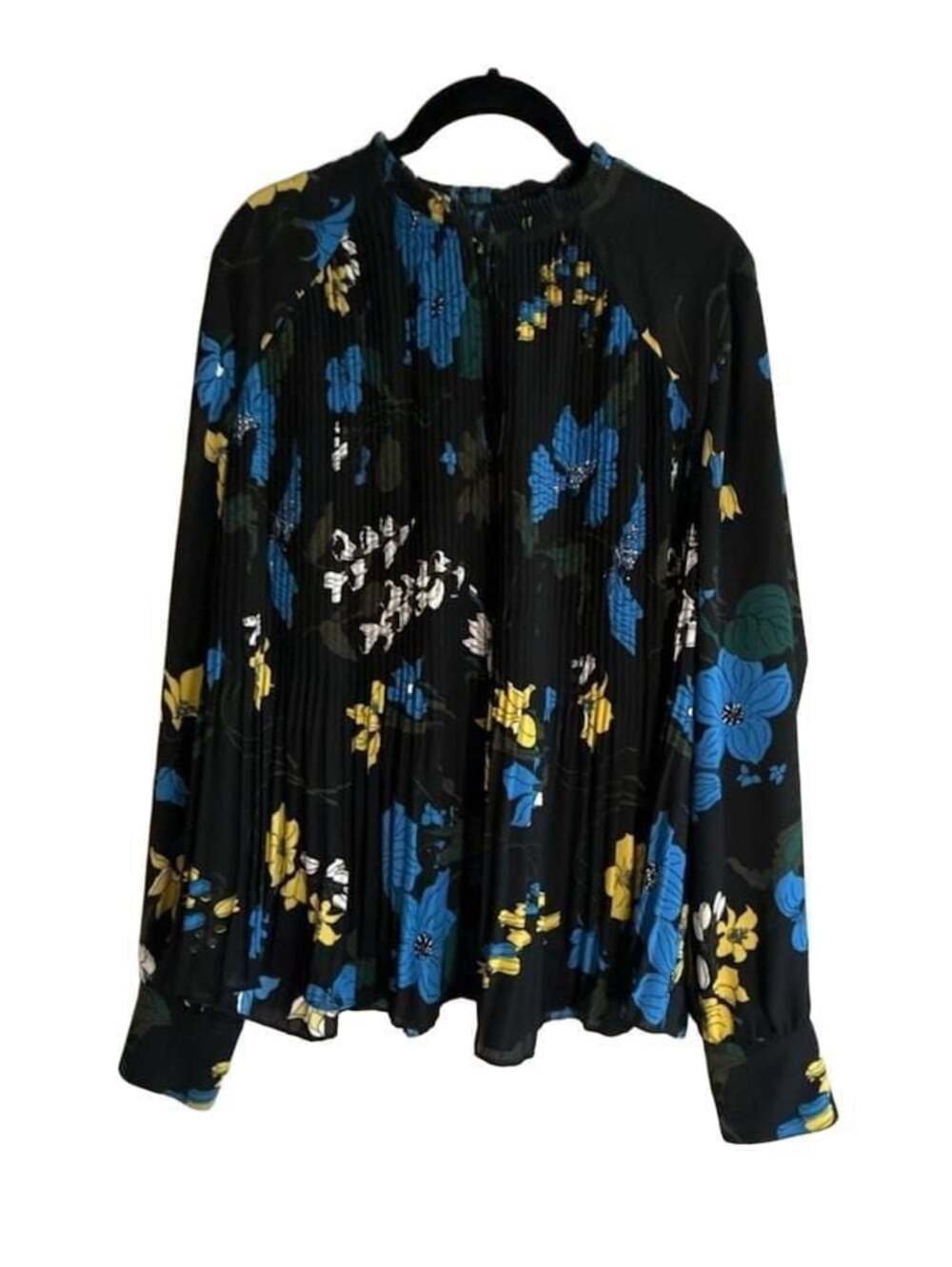 Halogen Allover Bold Floral Pleated Oversized Flowy Top, Size M